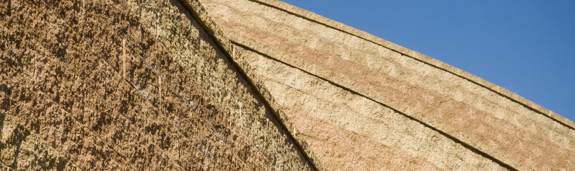 hero-keystone-retaining-walls.jpg